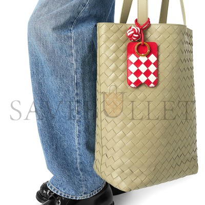 BOTTEGA VENETA INTRECCIATO DESIGN CARDCASE 796802V39A46661 (10.5*7*0.5cm) BOTTEGA VENETA INTRECCIATO DESIGN CARDCASE 796802V39A46661 (10.5*7*0.5cm)